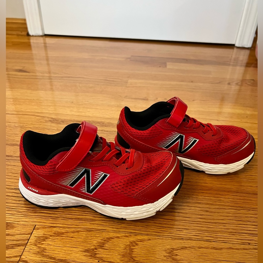 New balance red sneakers size 1.5XW excellent used condition